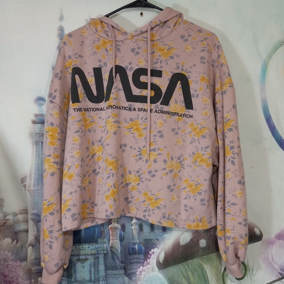 Public library pink floral NASA crop hoodie - Picture 2 of 6